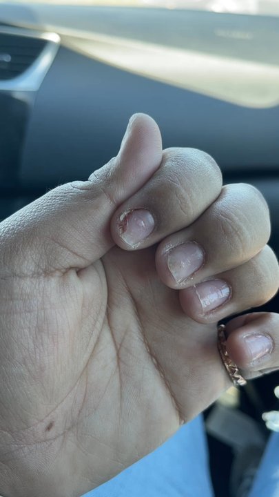 Sculpture Nails - people said they do soak off's but I guess that's a lie. I don't recommend if you wander ur nails to look like this. - Nail Salons Near Me - Porterville, California