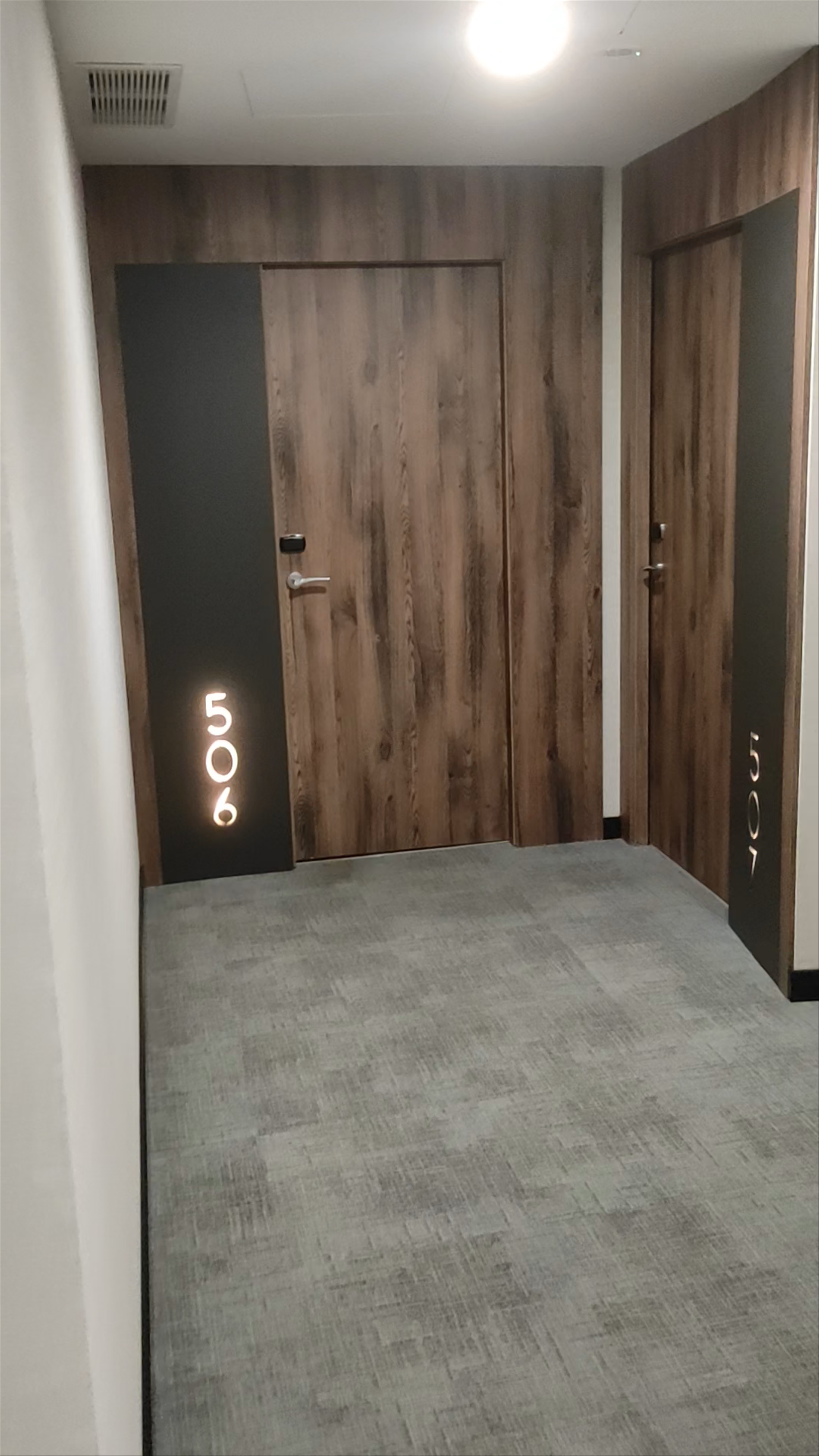 Soho Boutique Córdoba Hallway and Elevator Experience