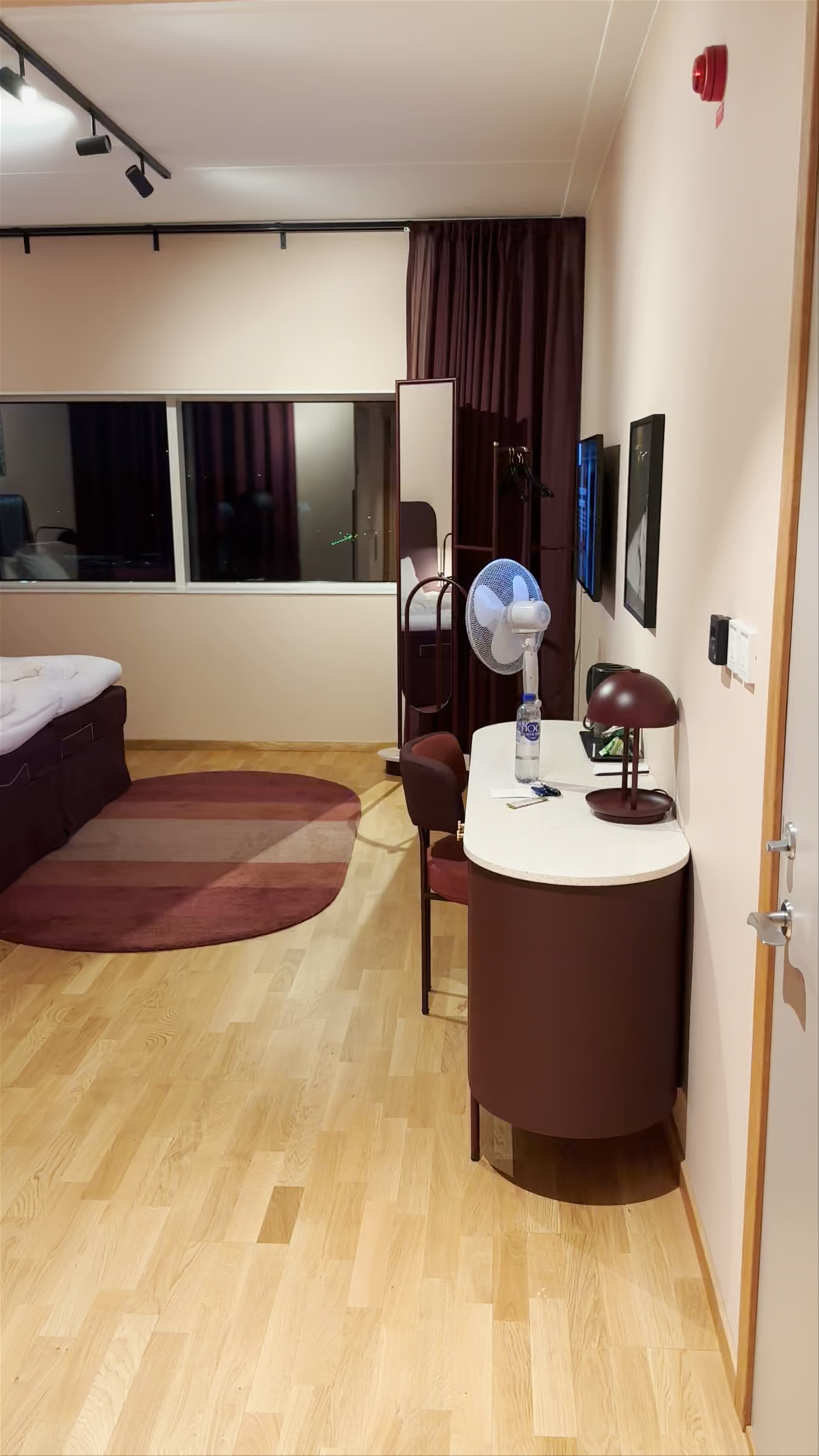Cozy Modern Hotel Room Tour at Scandic Landvetter, Härryda