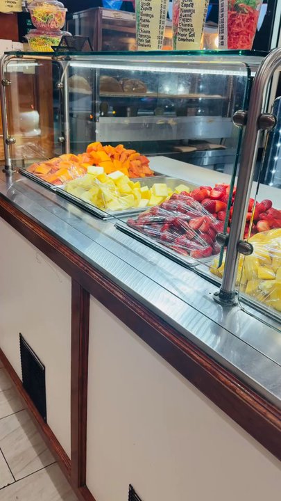 DisFruta - Fresh fruit for your smoothie - Juice Bars & Smoothies Near Me - New York, New York