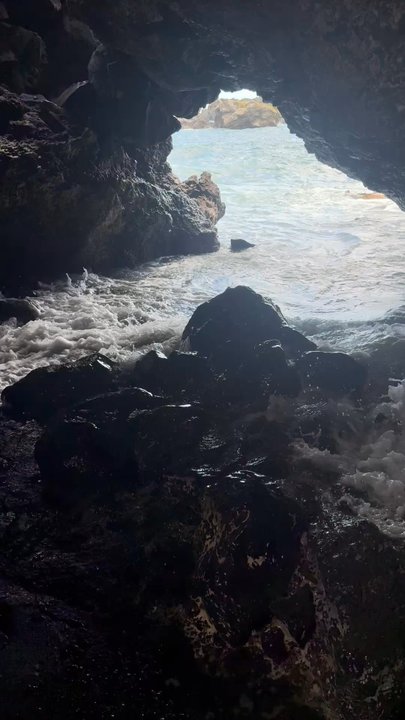 Black Sand Beach - Beaches Near Me