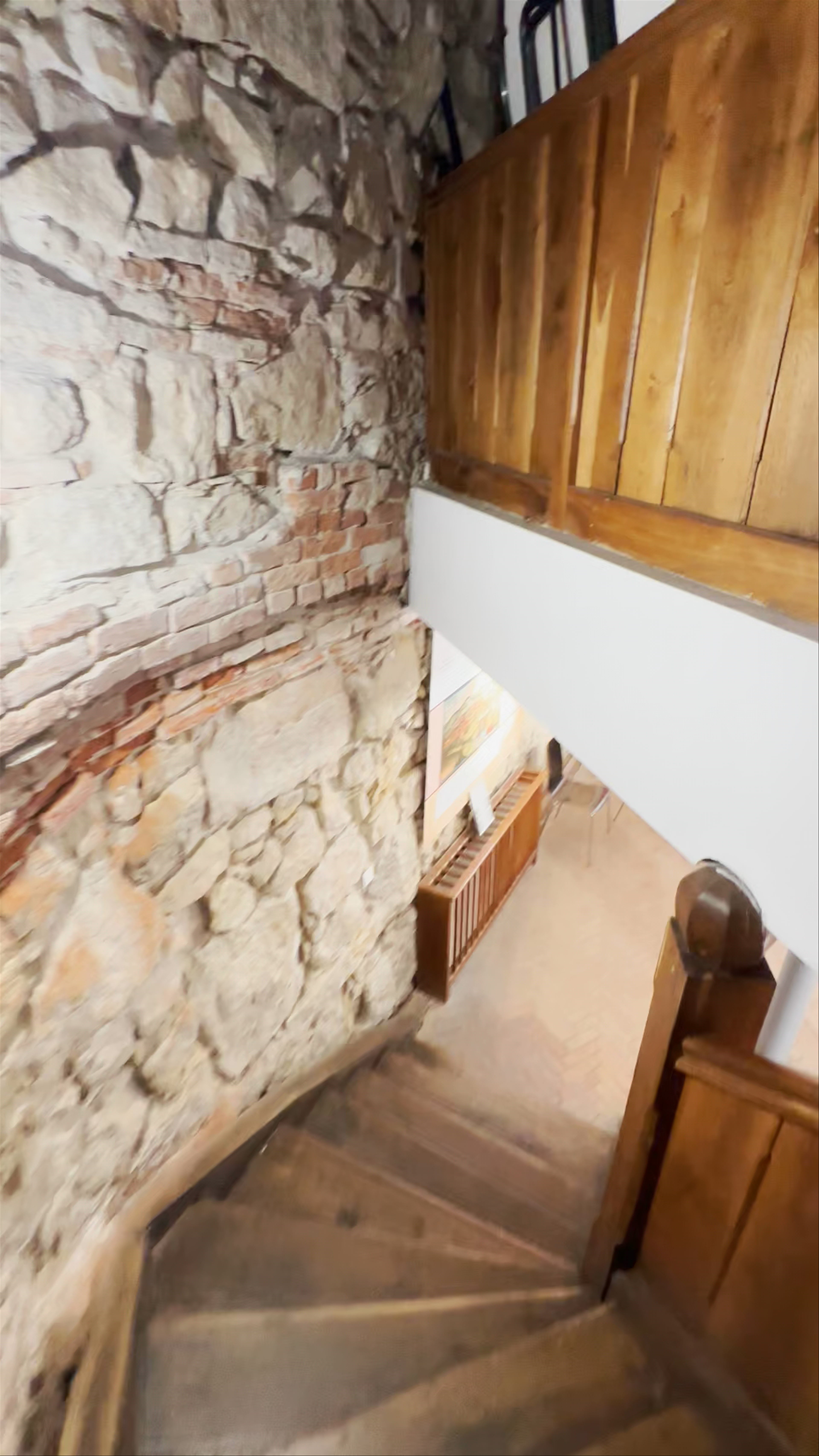 Discover the Historic Torre de los Sastres in Cluj-Napoca, Romania