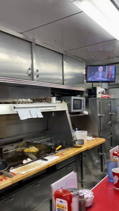 Cindy's Diner - Video of inside (Cindy's Diner: Fort Wayne, IN) - Diners Near Me - Fort Wayne, Indiana
