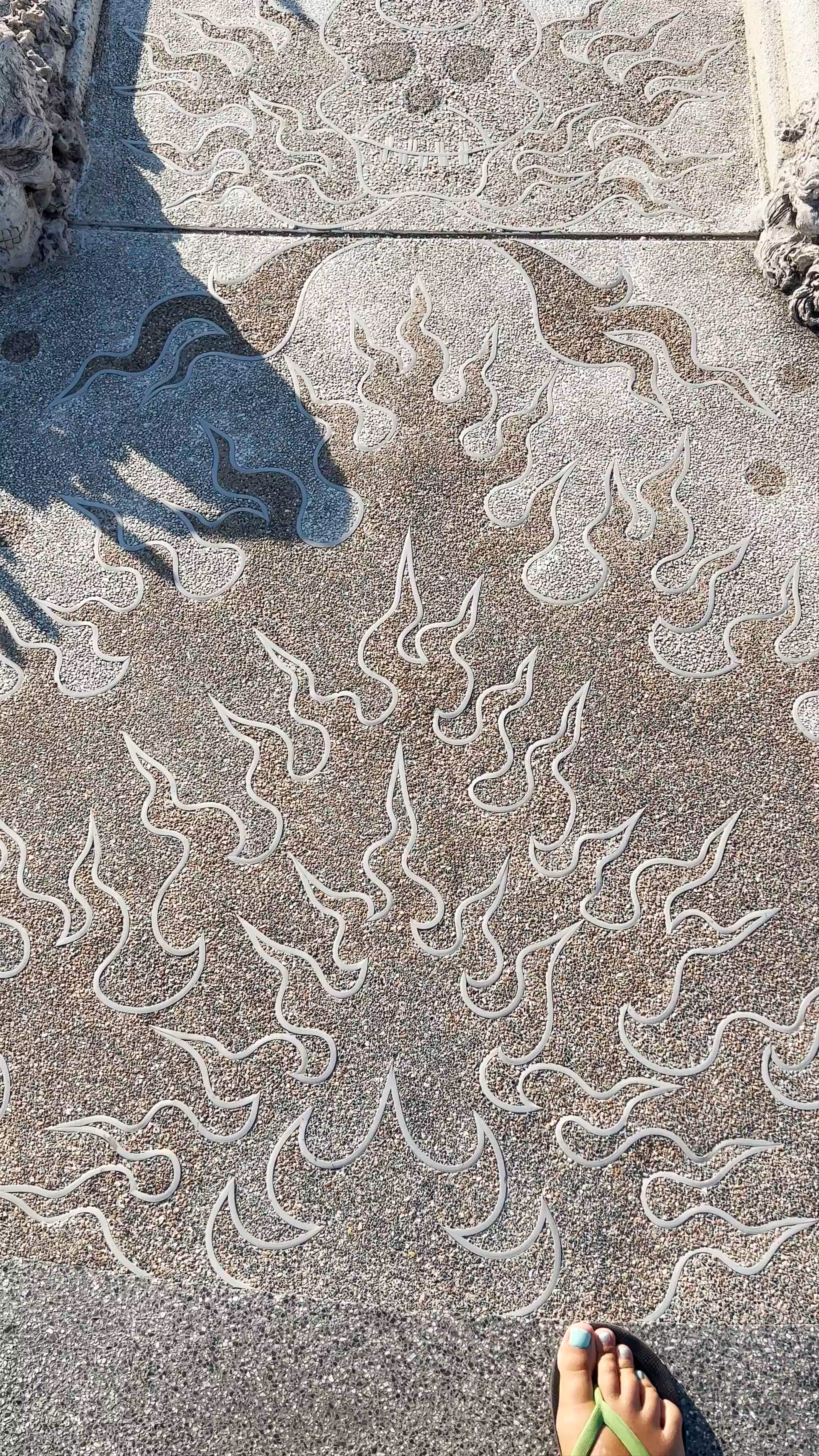 Wat Rong Khun - White Temple