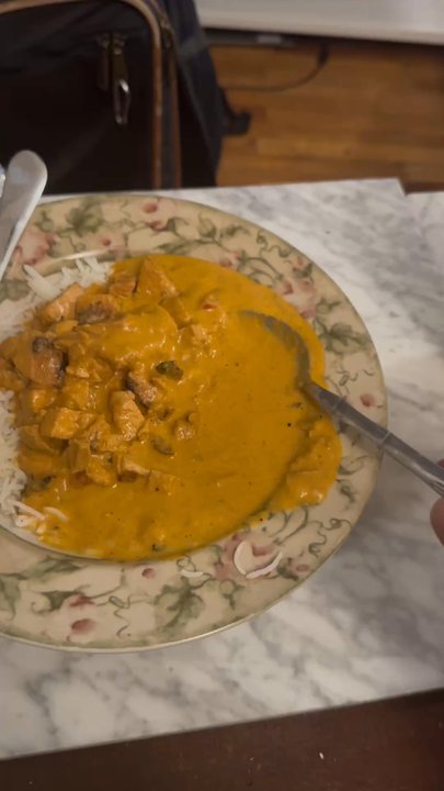 Himalayan Restaurant - Under cooked $5 naan, watery and tiny $20 tikka masala, watery mango lassi. The worst, and mist expensive Indian food I have ever had. - Himalayan/Nepalese Near Me - Minneapolis, Minnesota