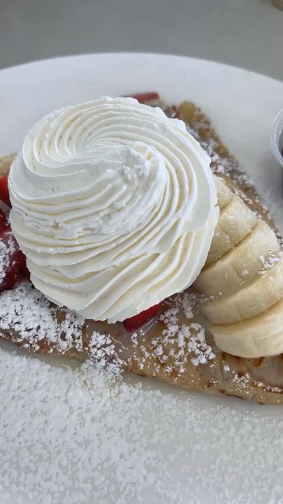 Café Amor - Crepes Cheesecake with strawberries and bananas - Desserts Near Me - Spring Valley, California