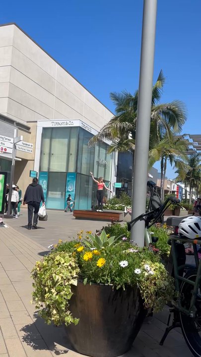 lululemon - Sports Wear Near Me - San Diego, California