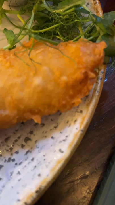 The Beehive Inn - Pubs Near Me - Edinburgh, EDH