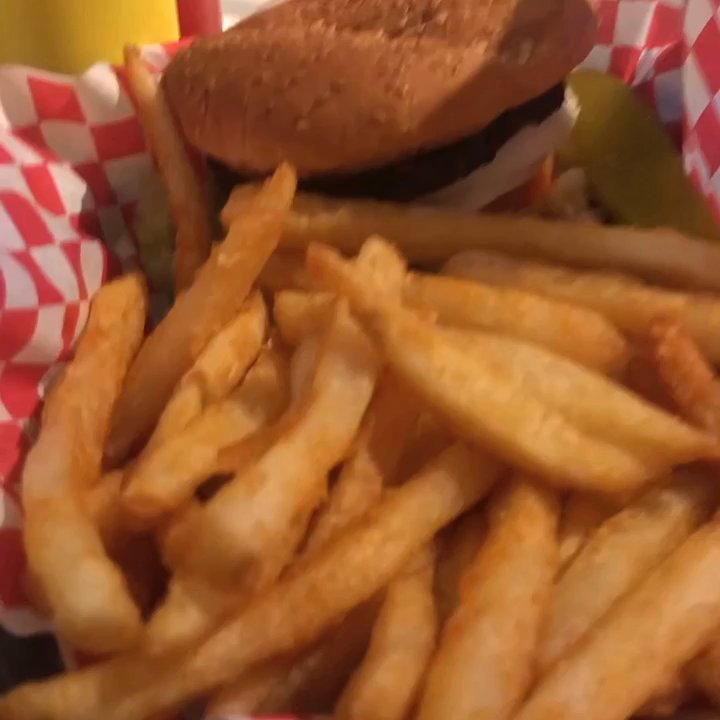 Rivals - Fight night - Lounges Near Me - Honolulu, Hawaii