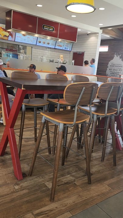 Bojangles - The dining room - Fast Food Near Me - St Augustine, Florida