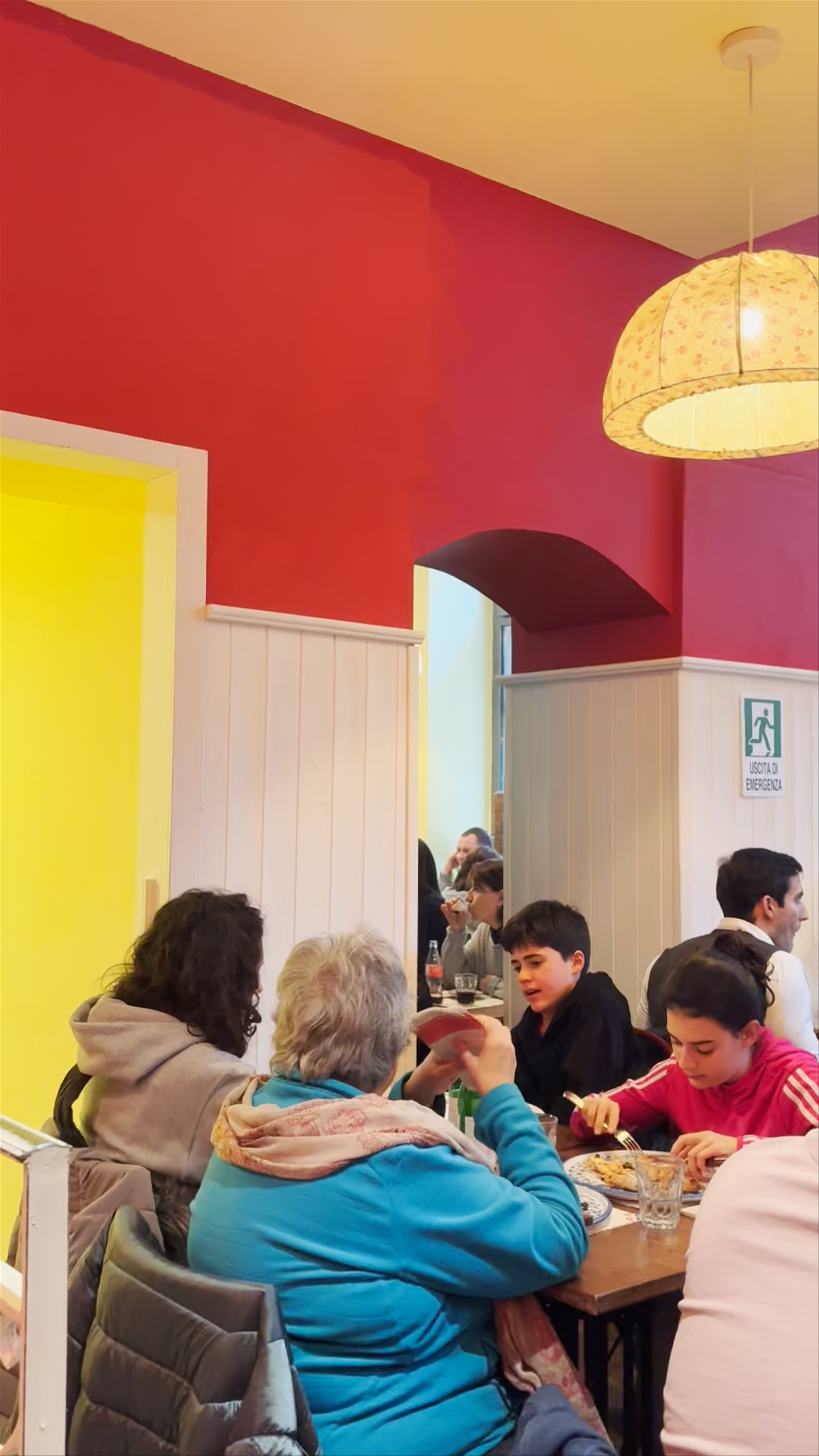Pizzium Milan: Warm Family Atmosphere and Authentic Italian Pizza