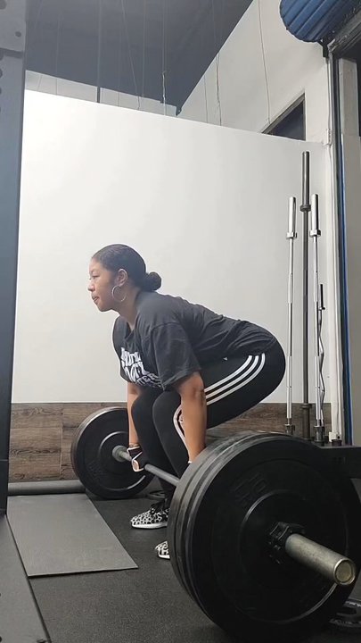Huddle Up Bootcamp - Positive people cheering you on and Coach pushing you to your limits, my goodness! - Circuit Training Gyms Near Me