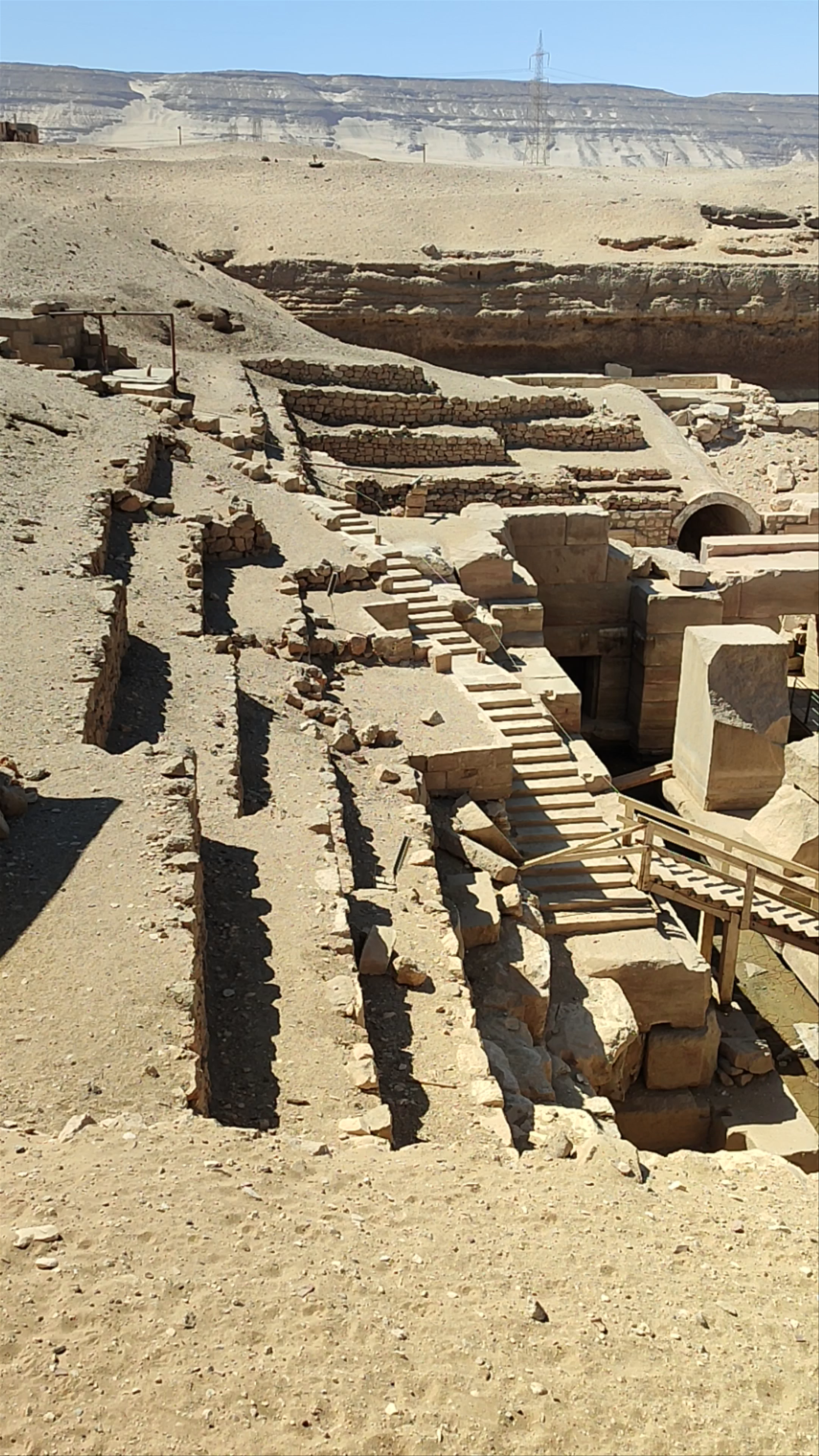 Osireion، طريق ابيدوس-الصحراوي، Arabet Abeidos