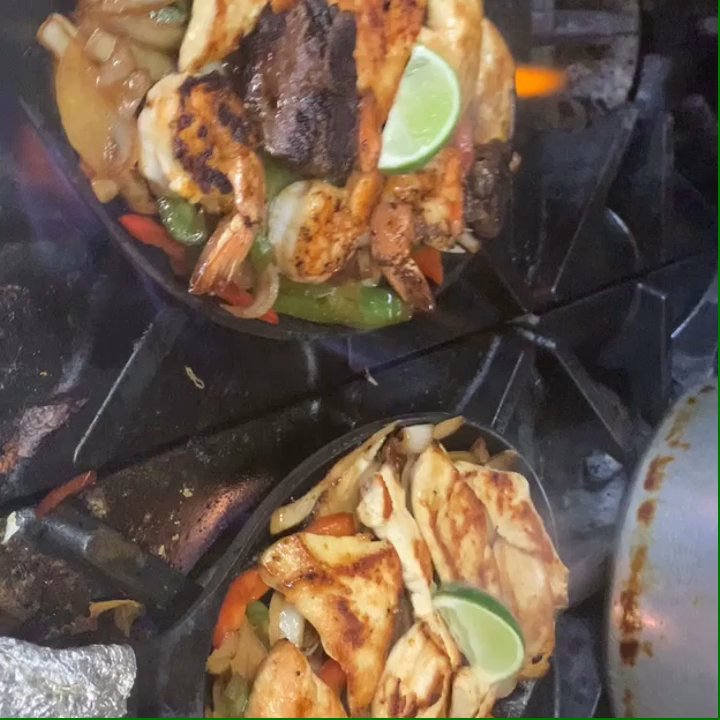 Mi Olivia Restaurant - Fajitas mixta & chicken - Pizza Near Me - Hempstead, New York