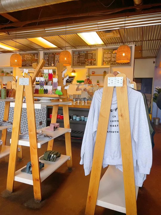 Looney Bean Coffee - Super cute coffee shop - Coffee & Tea Near Me - Mammoth Lakes, California