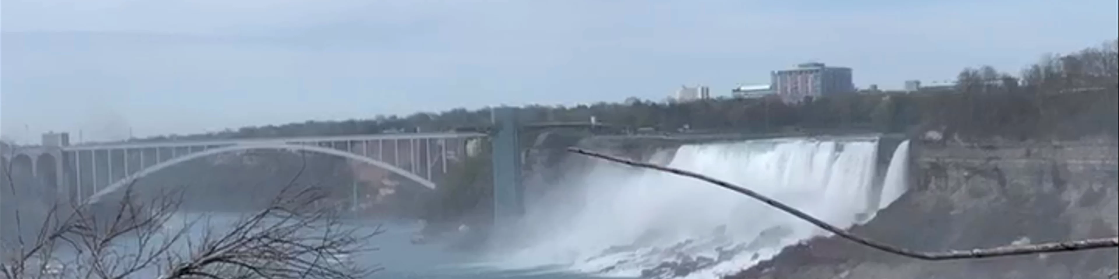 Niagara Falls Viewpoint