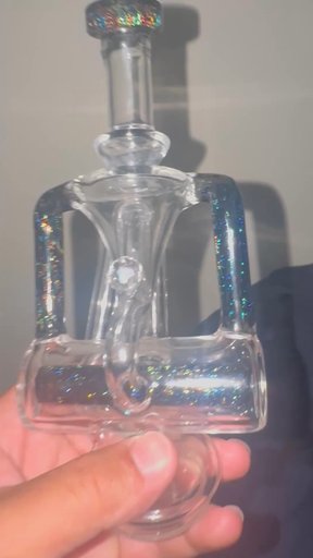Preview pic of Puffco pro glass iridescent glass