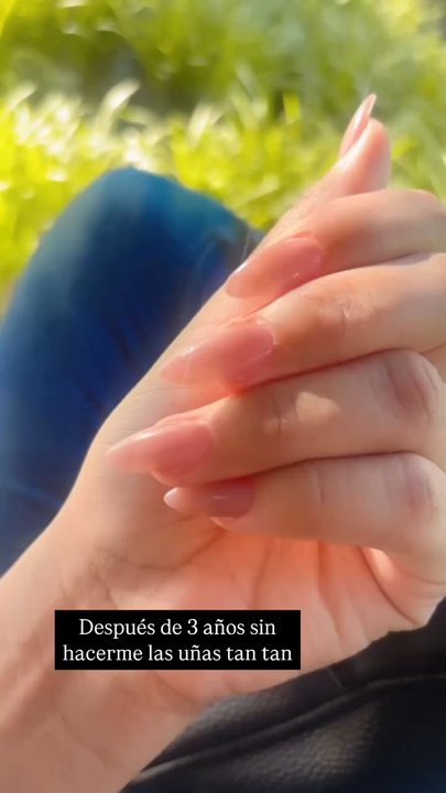 Bubble Nails Spa - Happy - Nail Salons Near Me - Fairfax, Virginia
