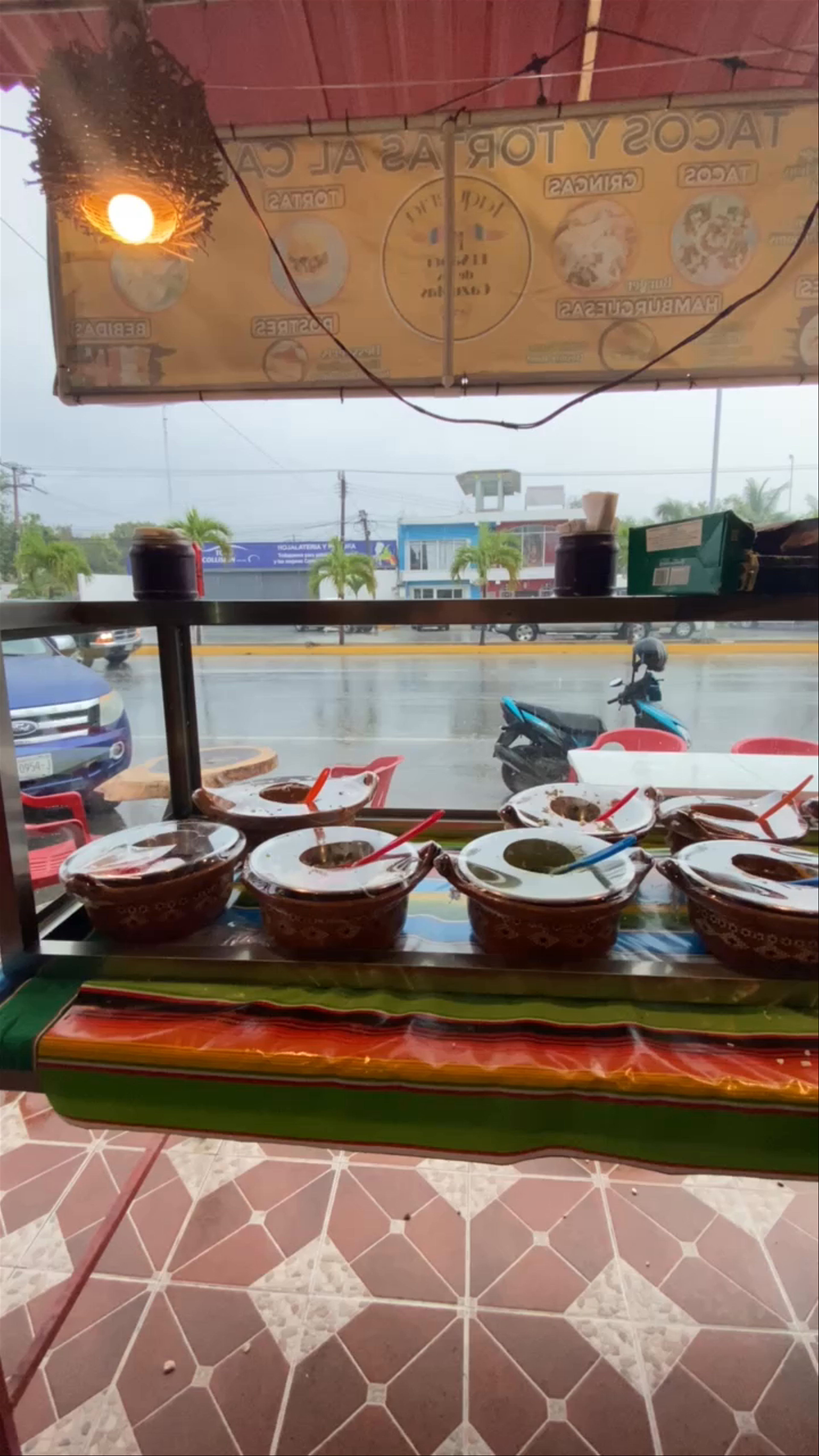 Tacos y Tortas El Tío