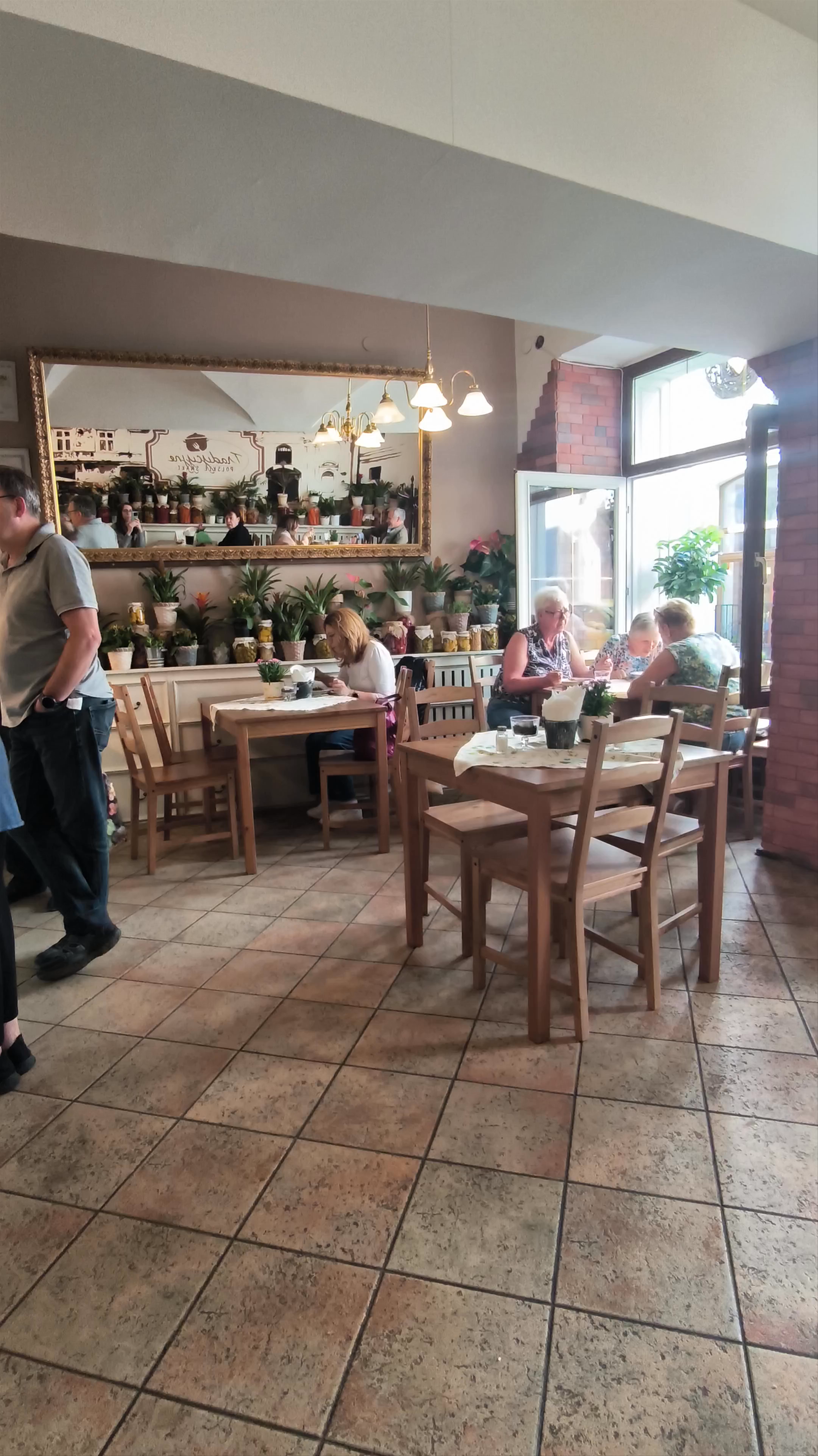 Traditional Polish Flavors at Tradycyjne Polskie Smaki in Kraków