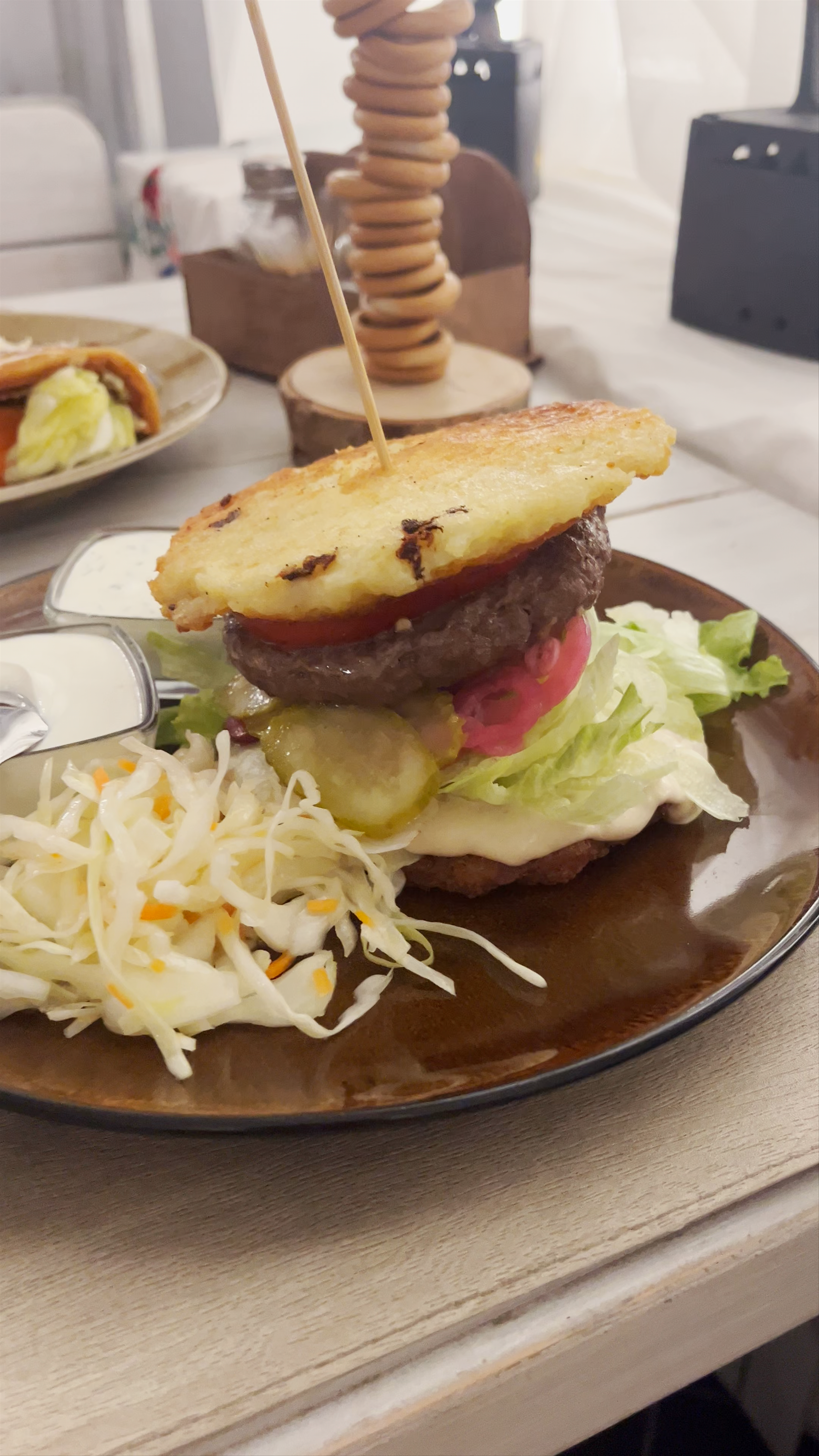 Панский драник: Traditional Belarusian Burger Experience in Minsk