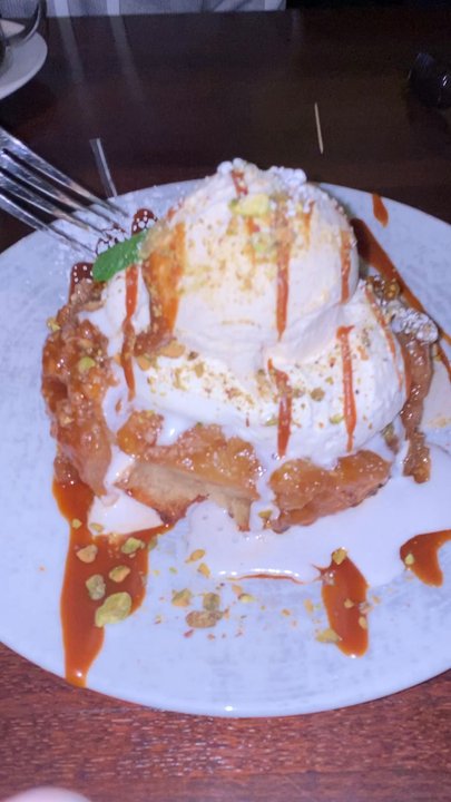 CōV Edina - Have you ever seen Apple  cake like this? Are you kidding me over here ‍‍ - Cocktail Bars Near Me - Edina, Minnesota