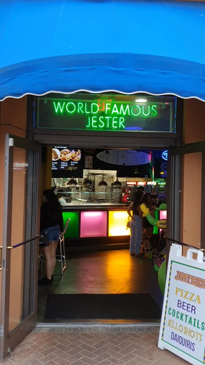 Jester Mardi Gras Daiquiris - I love this place.  Great management and great service. - Pizza Near Me - Destin, Florida