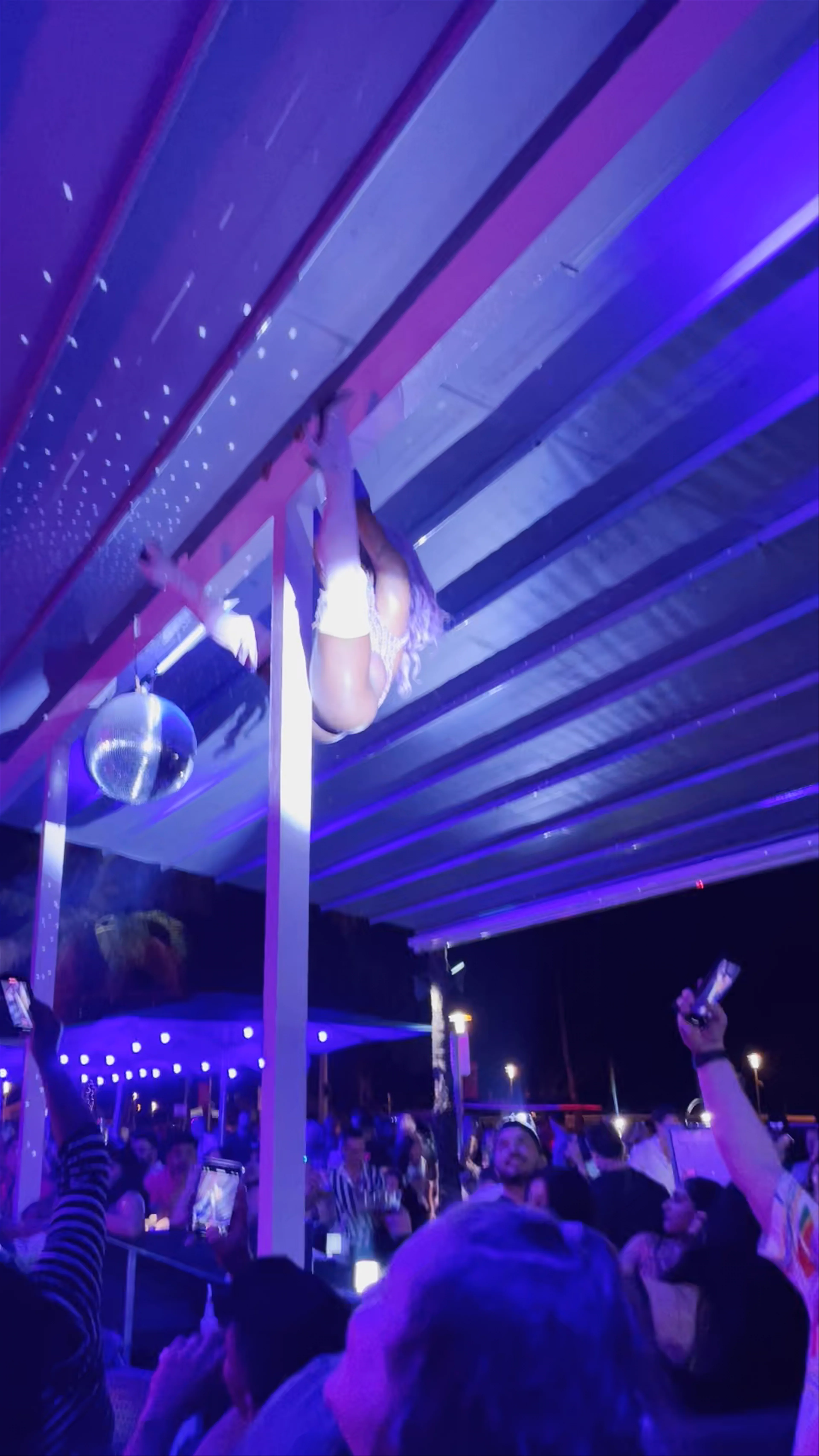 PALACE BAR
