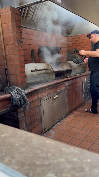 Hamlet's Kitchen - Smoking hot meats on spit - Middle Eastern Near Me - Glendale, California