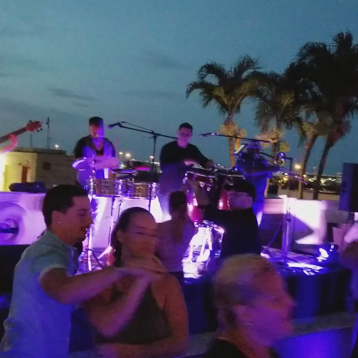 Blue Water Cafe - American Near Me - Miami, Florida