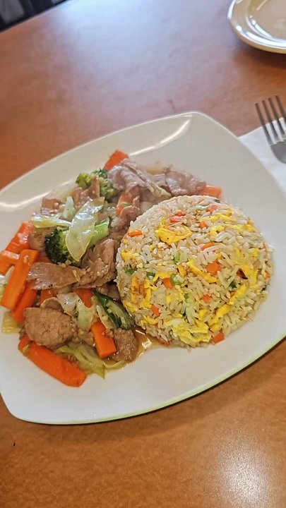 Tex Pho - Beef and Mixed Vegetables w/ Fried Rice - Vietnamese Near Me - Houston, Texas