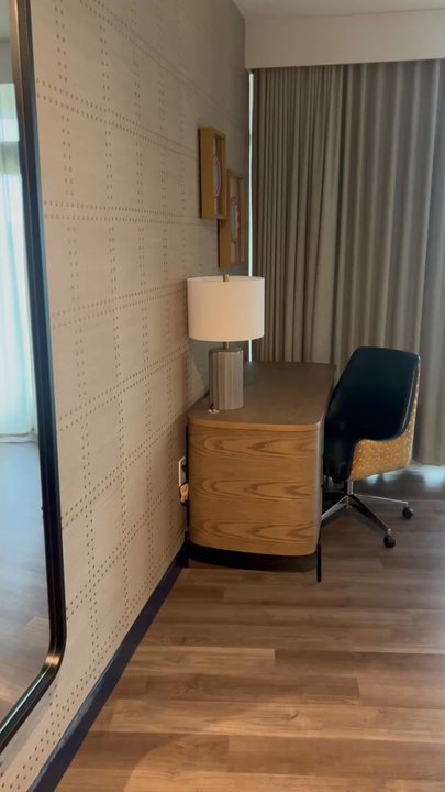 Hotel Indigo Las Colinas - Hotels Near Me - Irving, Texas