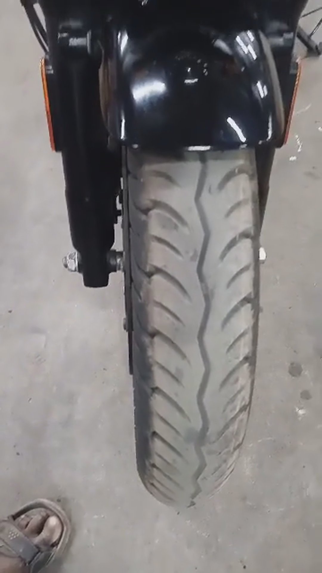 Walk-around video thumbnail