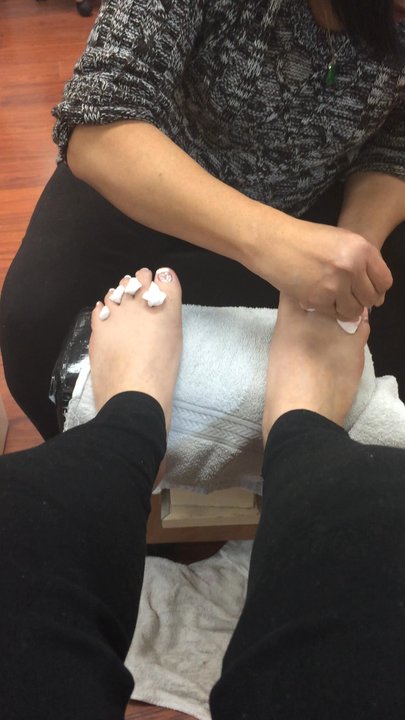 Lovely Nails - Top coat for my pedicure by Cindy :-) - Nail Salons Near Me - Burbank, California