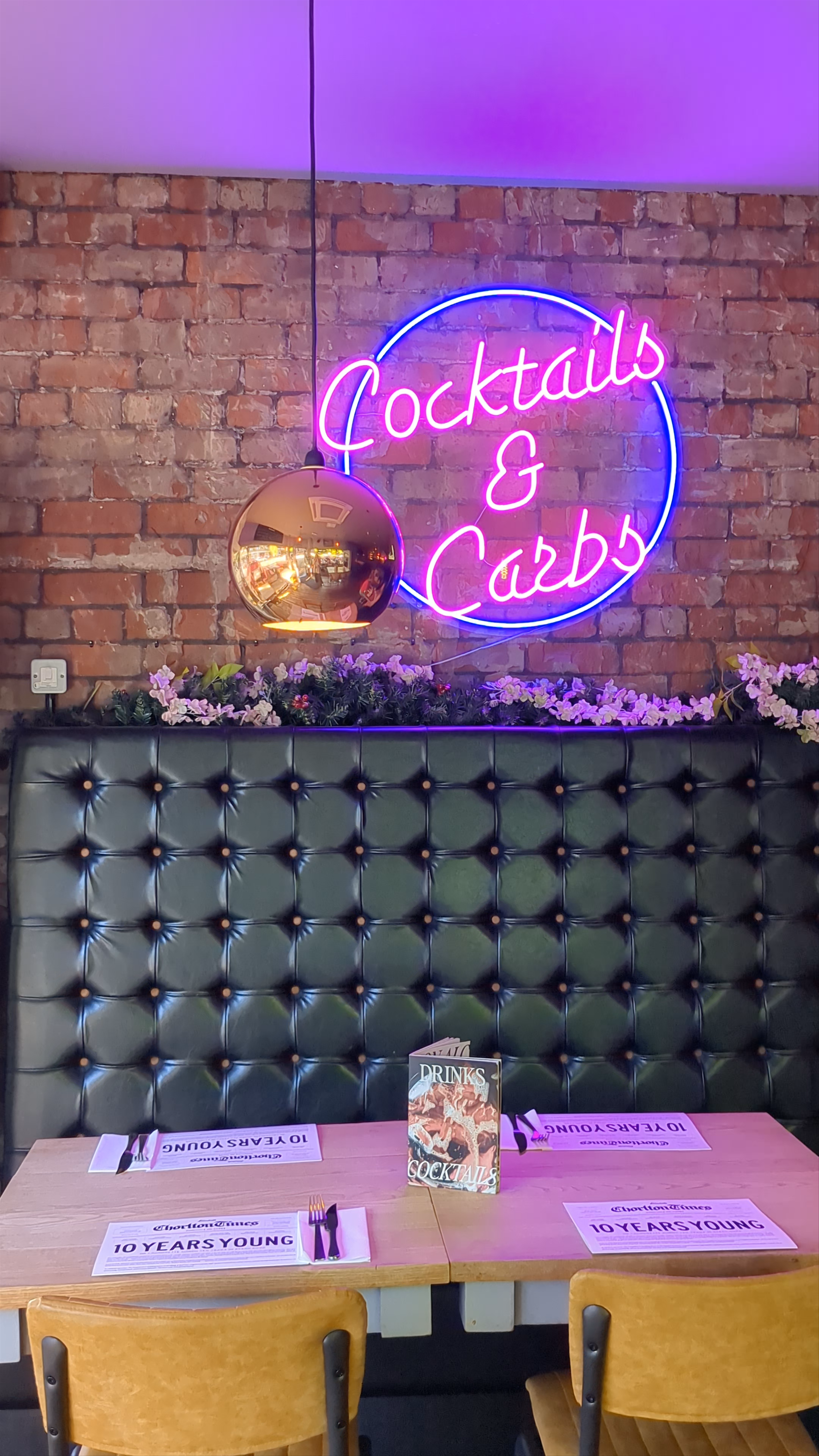 Cocktails & Carbs: Chic Urban Vibes at The Laundrette, Manchester