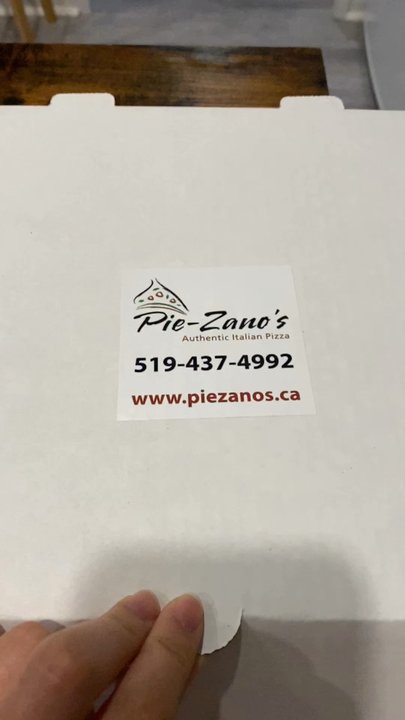 Pie-Zano's - Pizza with 3 toppings - Pizza Near Me - Chatham, Ontario