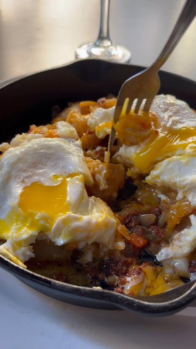 Weather Mark Tavern - Digging in to chorizo skillet - Pubs Near Me - Chicago, Illinois