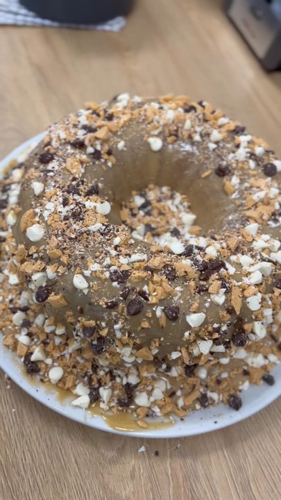 Le Monthi - Fresh made sea salt caramel cake ! - Ice Cream & Frozen Yogurt Near Me - Cocoa Beach, Florida