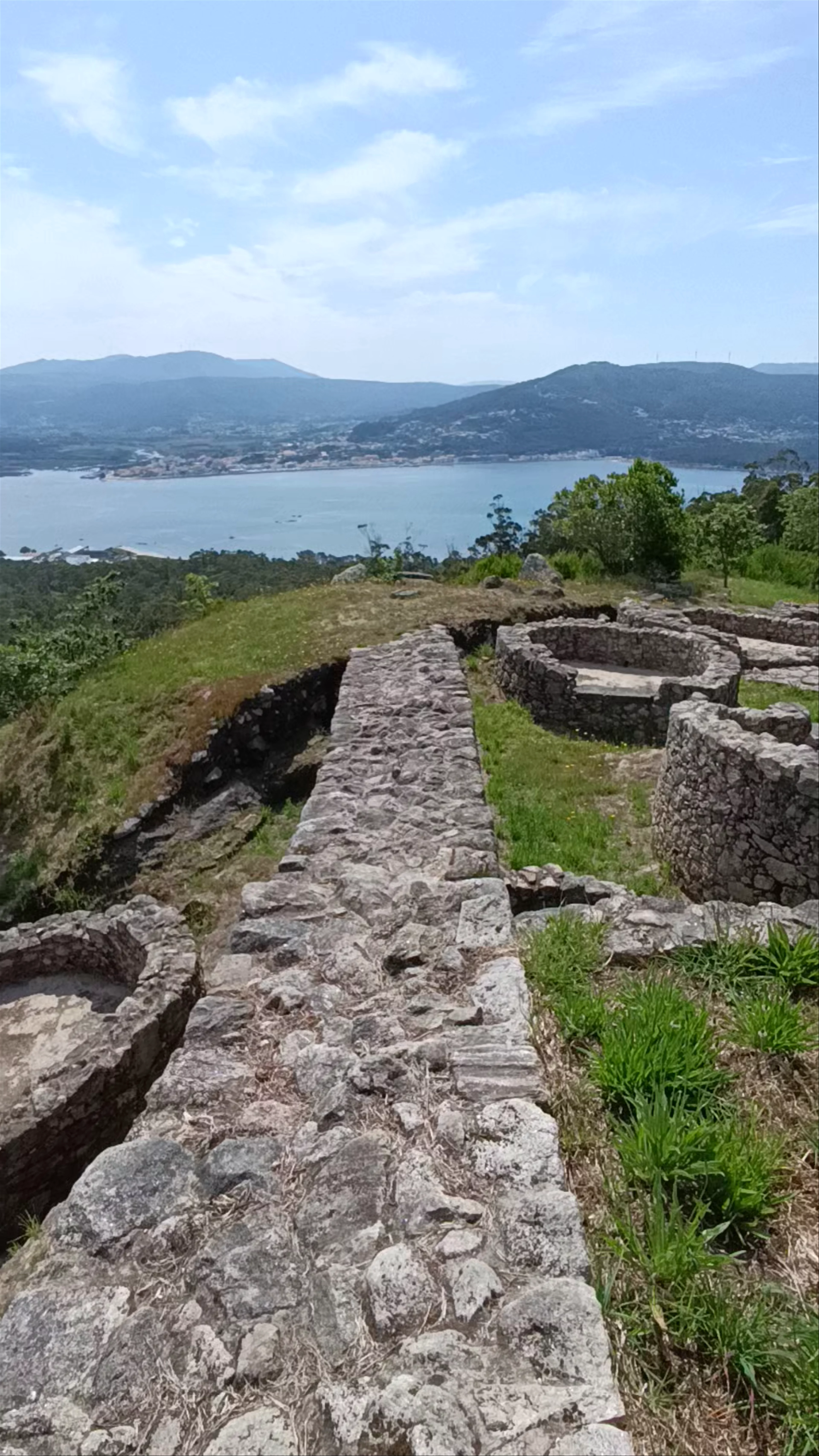 Xacemento arqueolóxico do Barrio de Mergelina, Monte de Santa Trega, A Guarda, Spain