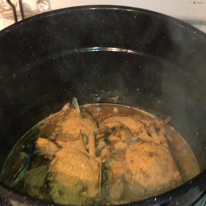 Mo's Seafood - COOKING CHRONICLES - LIVE CRABS FROM MO'S - White Marsh, Maryland - Seafood Near Me - Middle River, Maryland