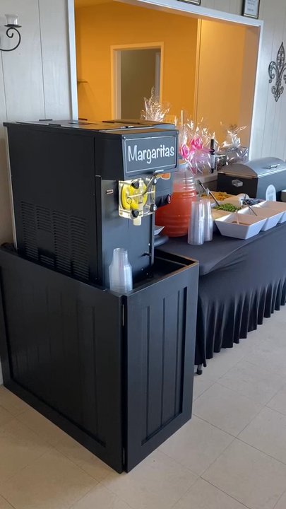 Taco Cart Catering - Their set up - Caterers Near Me