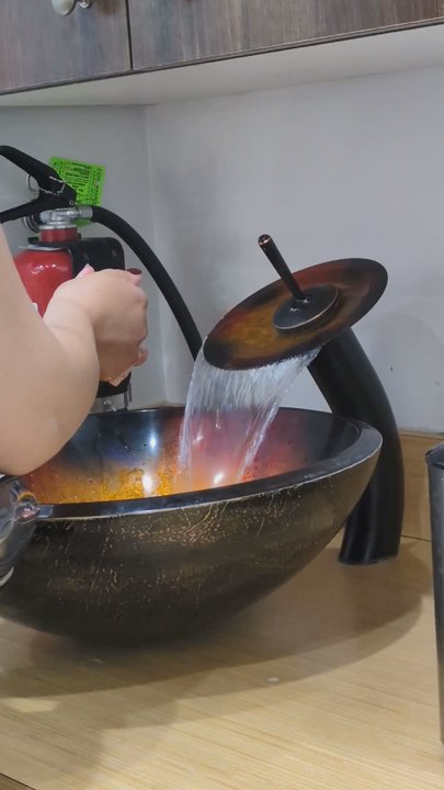 Naillywood - Washing your hands - Nail Salons Near Me - Porter Ranch, California