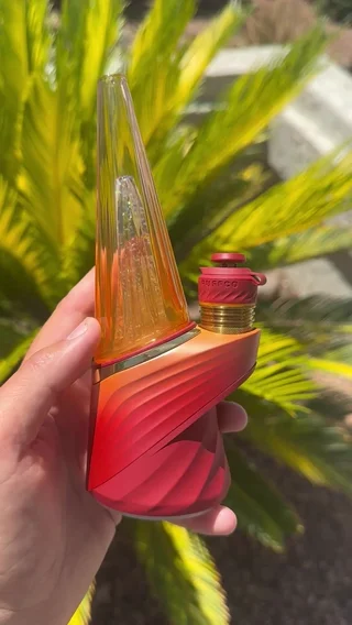Preview pic of puffco peak pro daybreak