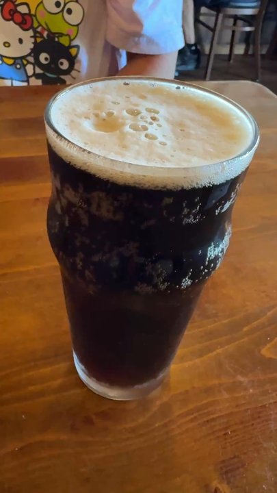 Camelot Fish & Chips - Root beer on tap - Seafood Near Me - Pacifica, California