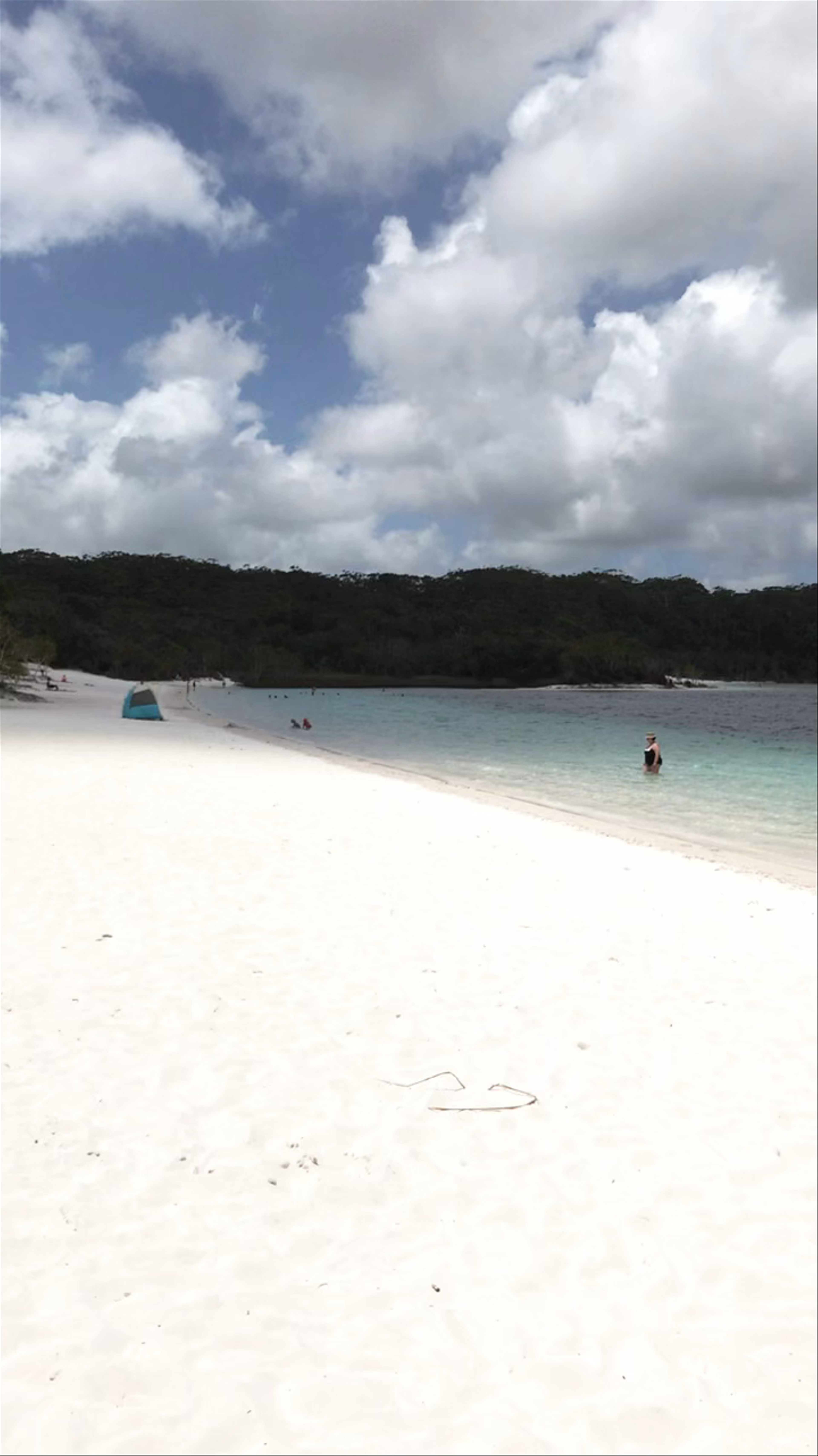 Lake Mackenzie: Pristine White Sands on Fraser Island (K'gari), Australia