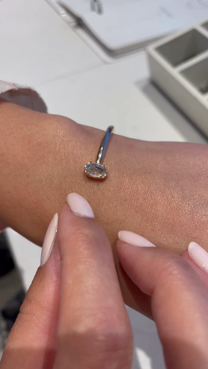 Kendra Scott - Putting stones in my bracelet - Accessories Near Me - Austin, Texas