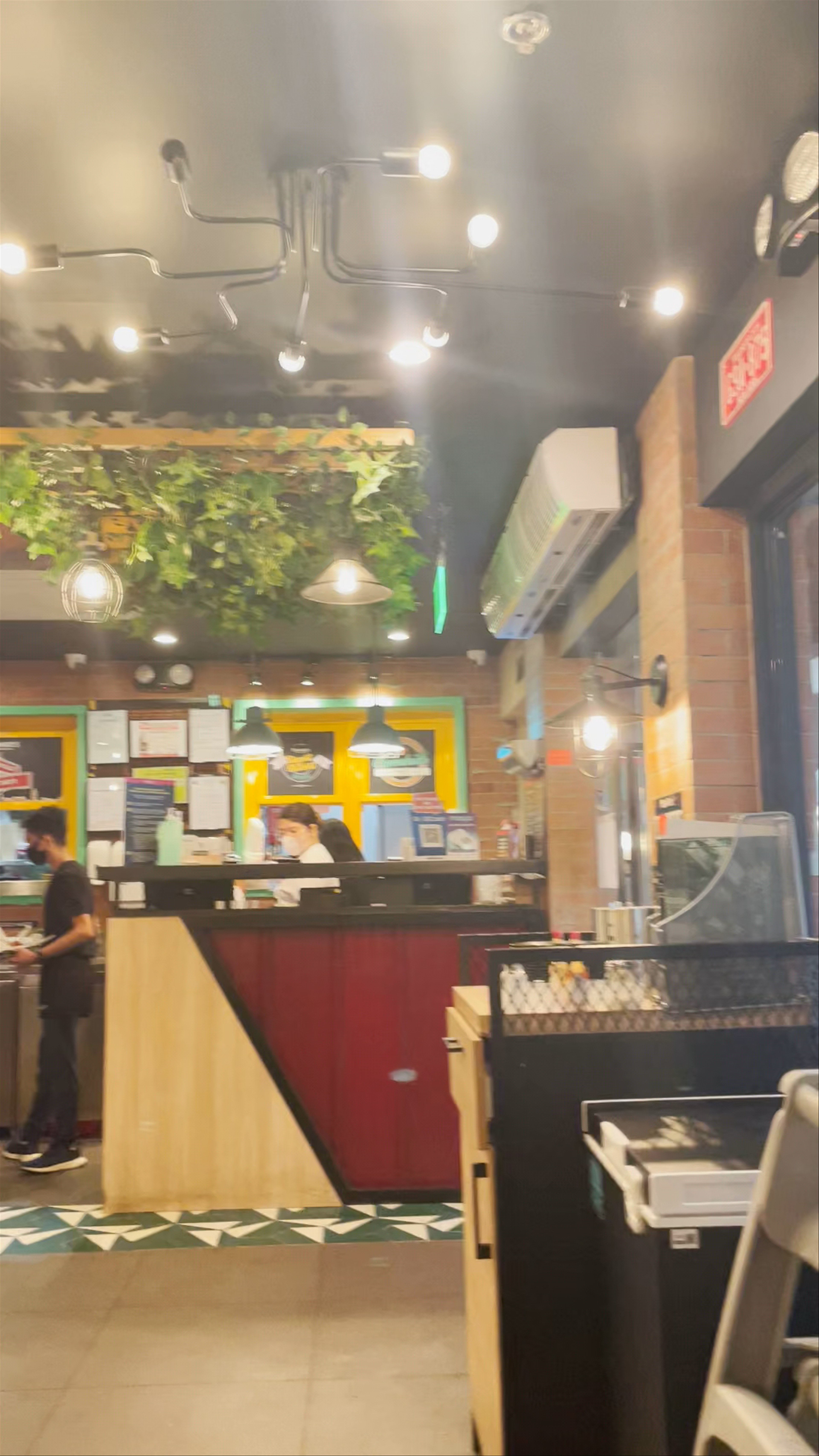 Frankie's New York Buffalo Wings Greenhills