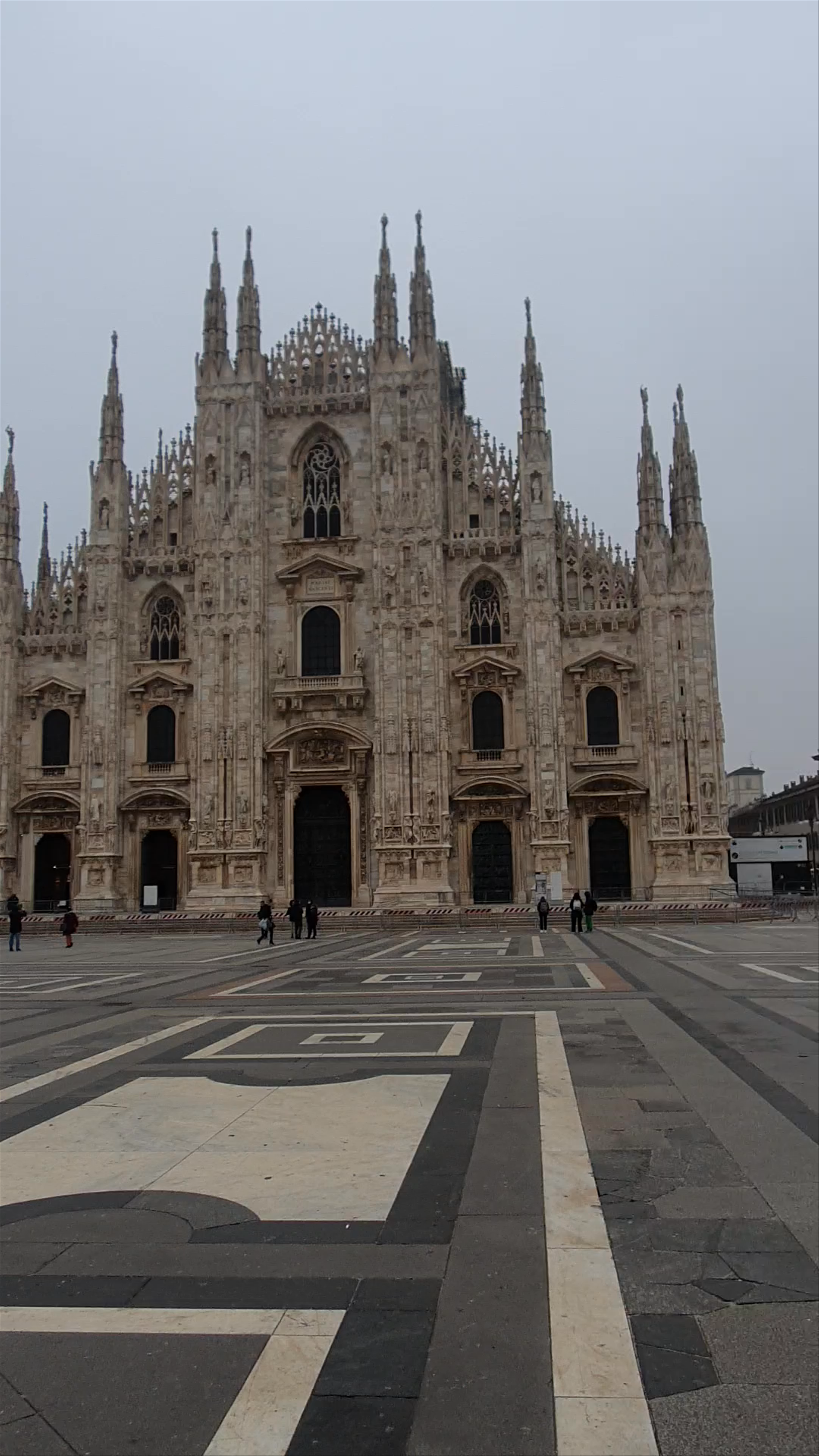 Majestic Duomo di Milano: A Gothic Masterpiece in Milan's Heart