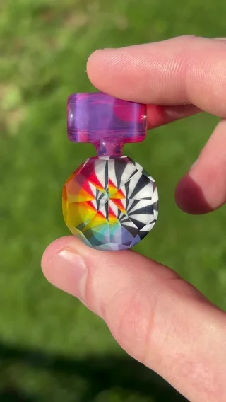 Preview pic of Faceted Mili Pendant