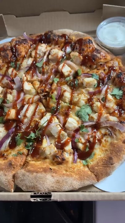 Captain Tony's Pizza - med bbq chicken pizza - Pizza Near Me - Lancaster, California